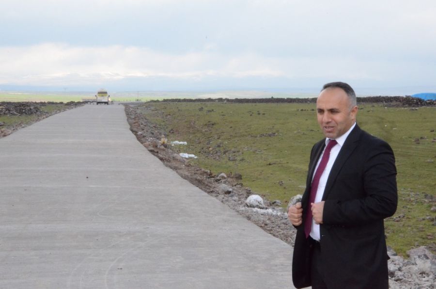 Belediye Başkan Yardımcısı Hasan Karakaş kırsal alanda yapılan çalışmaları yerinde inceledi