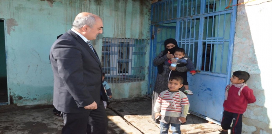 Belediye Başkan Yardımcısı Hasan Postacı Kobanili Aileleri Ziyaret Ederek Gıda Yardımında Bulundu