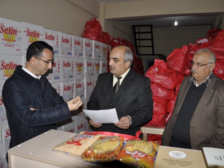 Siverek Belediyesinin mültecilere yönelik gıda yardımları