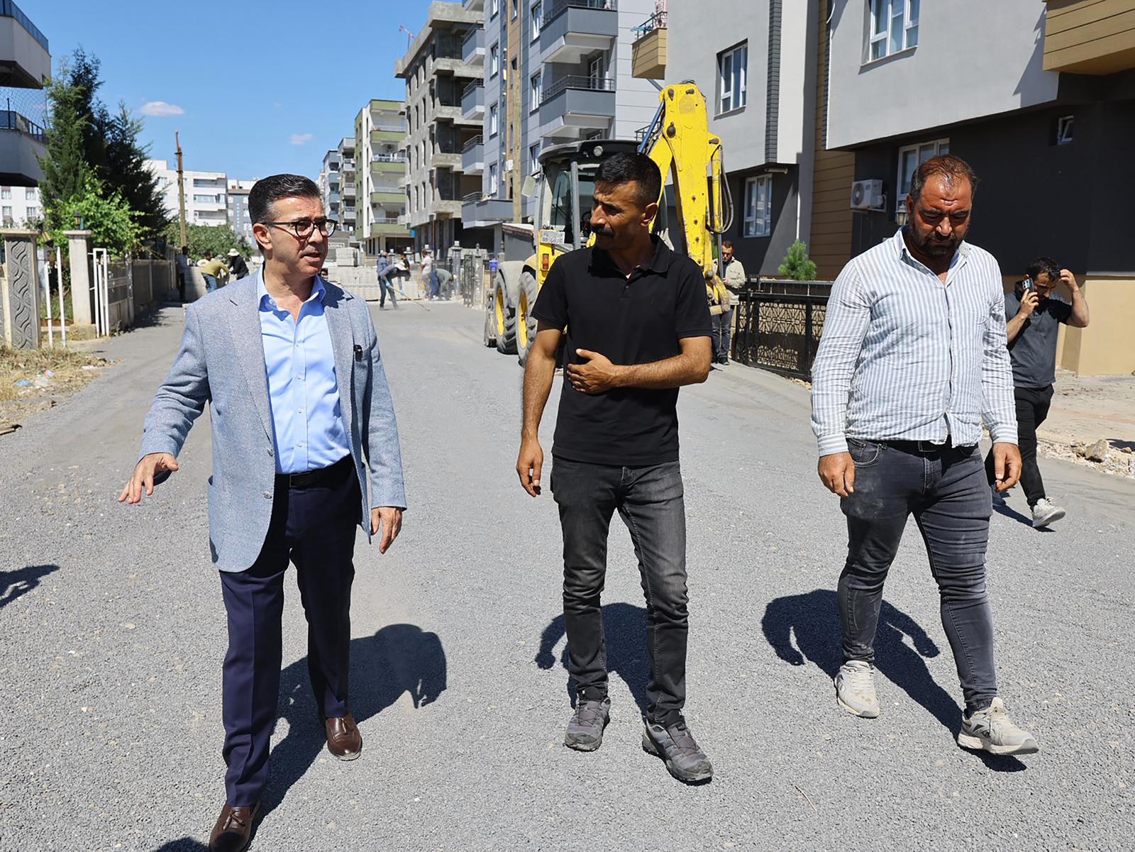 Başkan Bucak üstyapı çalışmalarını yerinde inceled